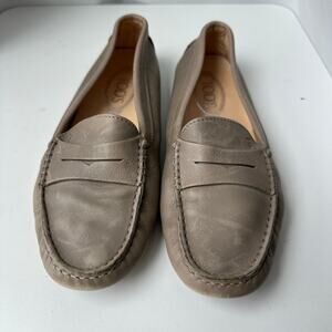 Tod's (38 EUR/7.5-8 US) Taupe Soft Leather Driving Penny Loafers- Quiet Luxury